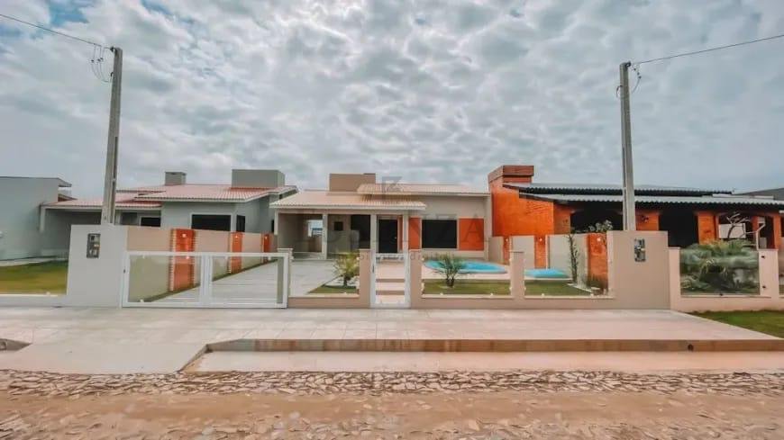 Casa 03 dormitórios